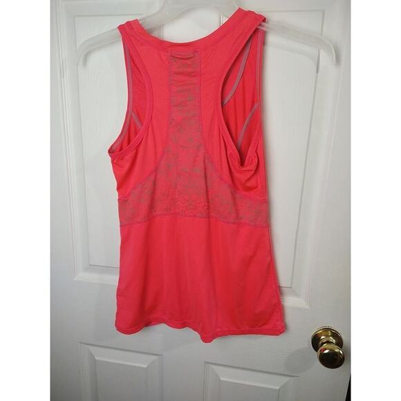 Athleta Northern Lights Sleeveless Activewear Tank. Size S - Picture 8 of 8